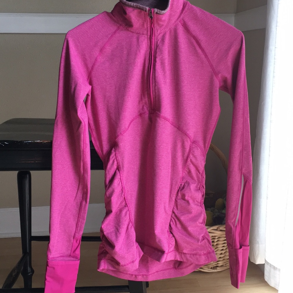 Lululemon fitted pullover